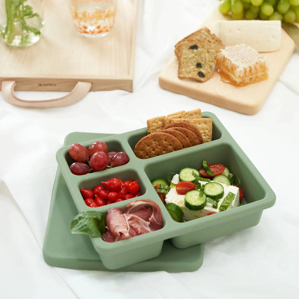 green lunch bento box for kids and adults